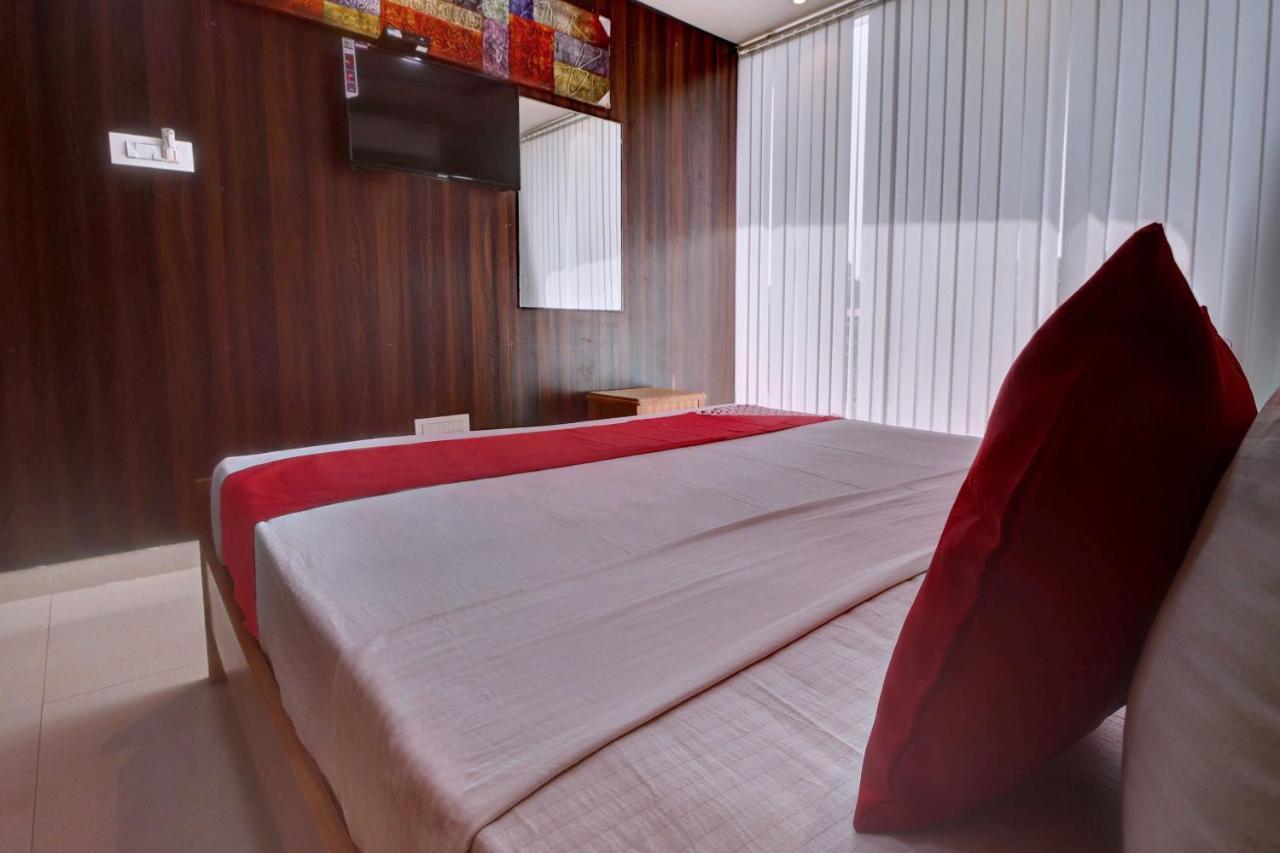 Oyo 24245 Dv Residency Ξενοδοχείο Bhadravati Εξωτερικό φωτογραφία